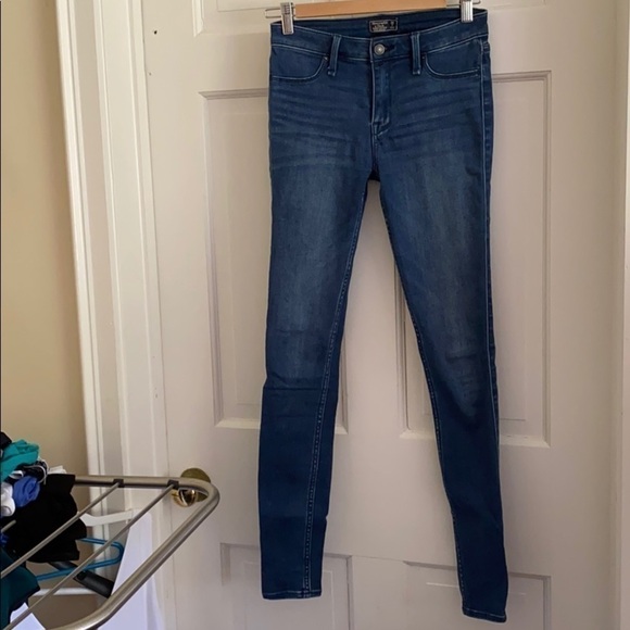 Abercrombie & Fitch Denim - Used jean leggings size 2L Abercrombie & fitch